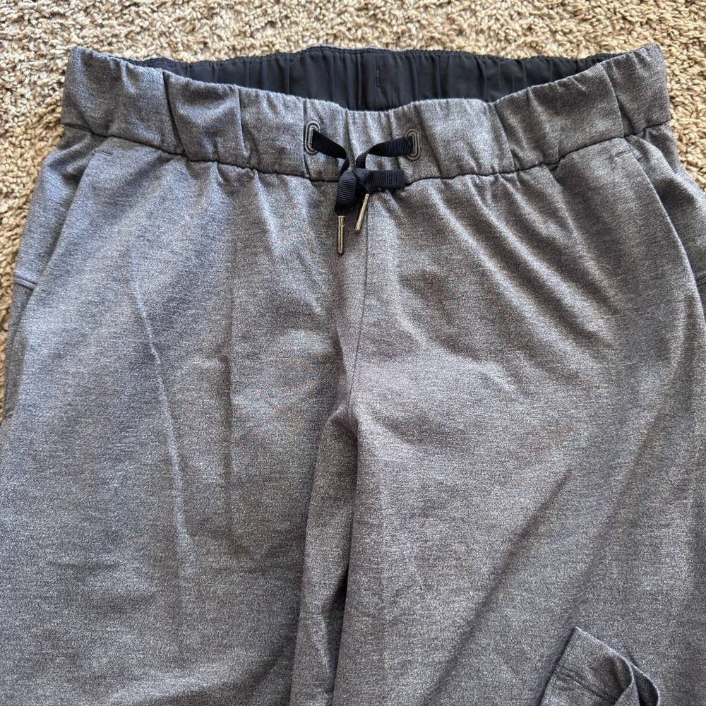 Lululemon on the fly jogger full length 31”